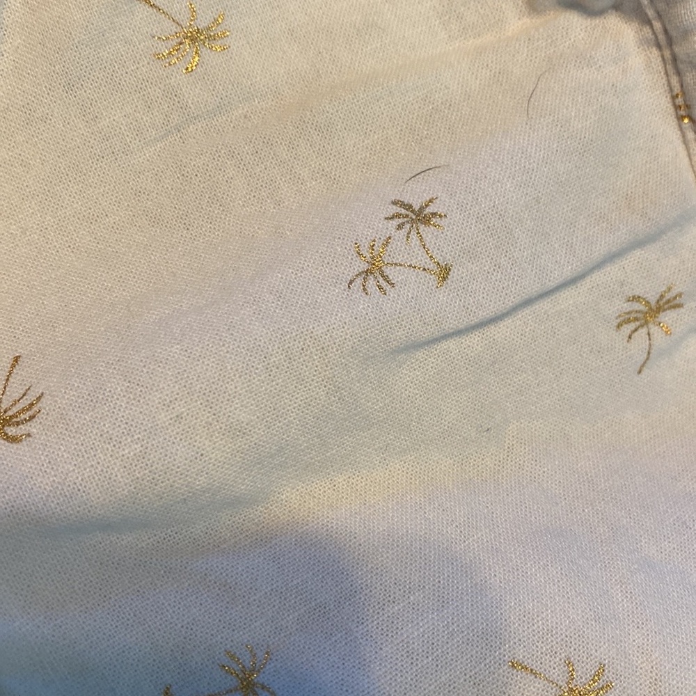 Old Navy Everyday Shorts Palm Tree Print - Picture 4 of 6